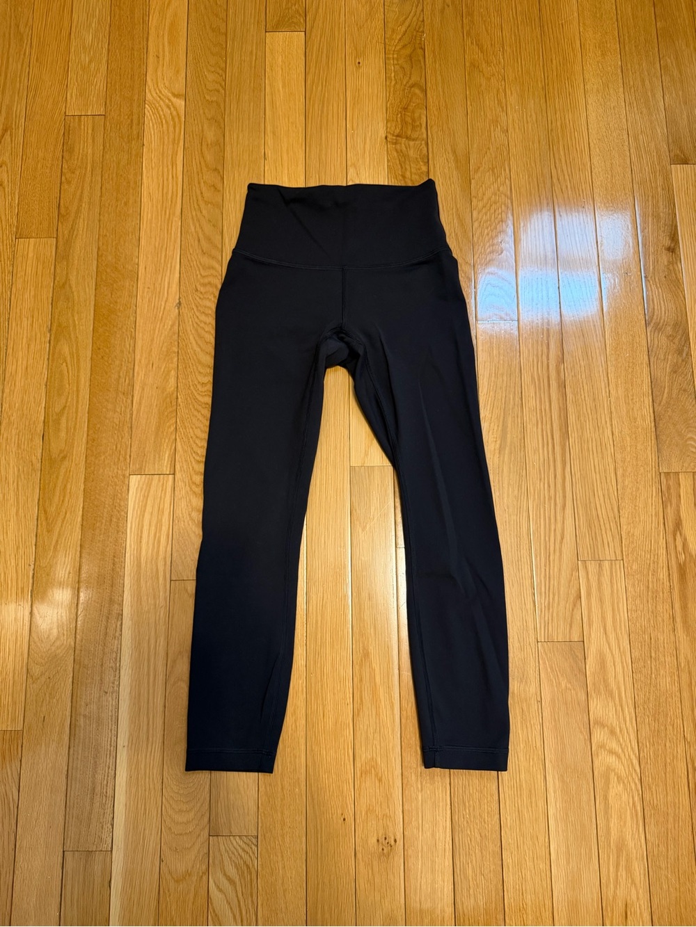 LuLuLemon Wunder Train High Rise Crop 23”, Size 4